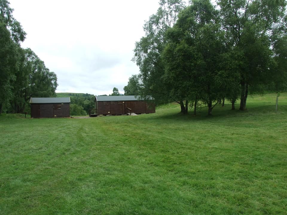 Picture of huts in the middle of nowhere